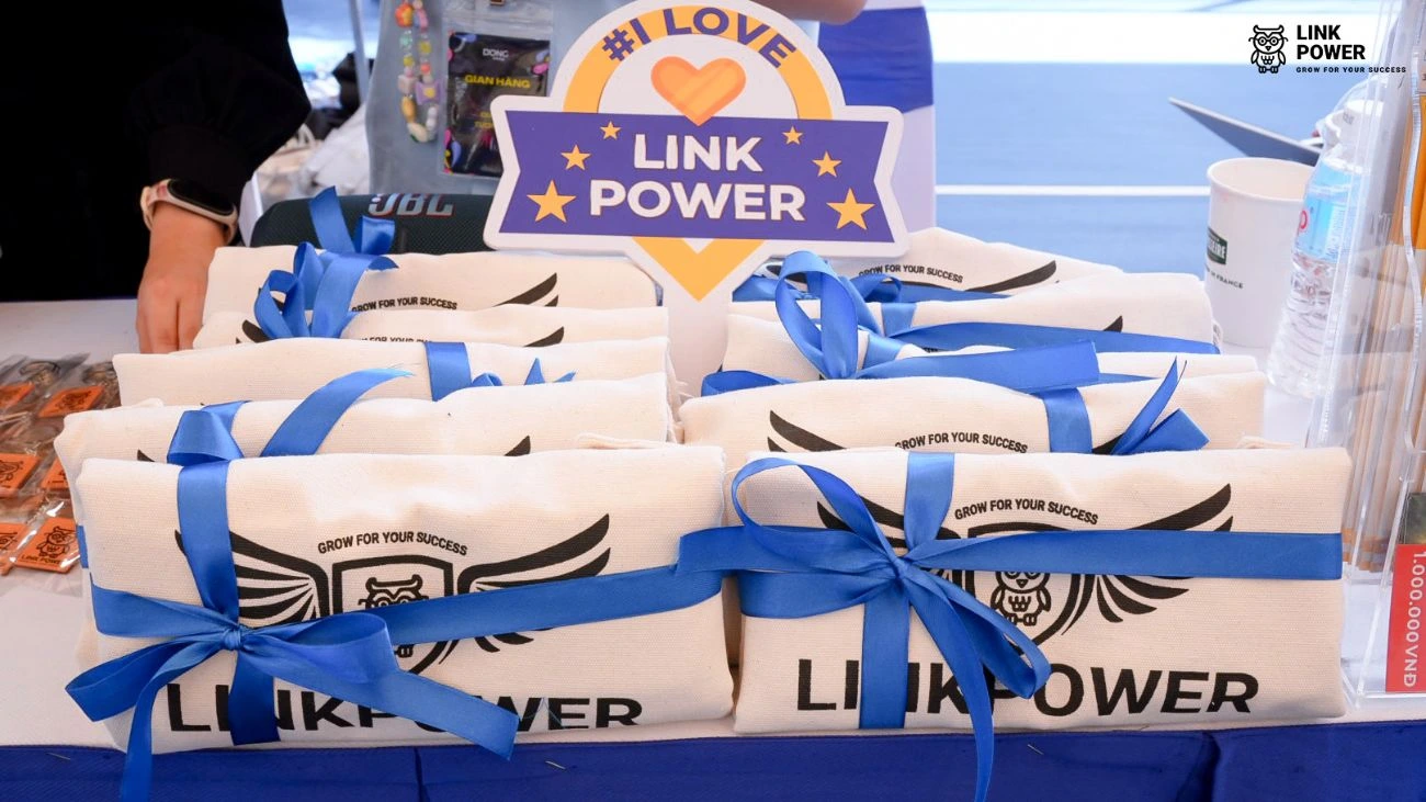 link power dai hoc hung vuong job fair