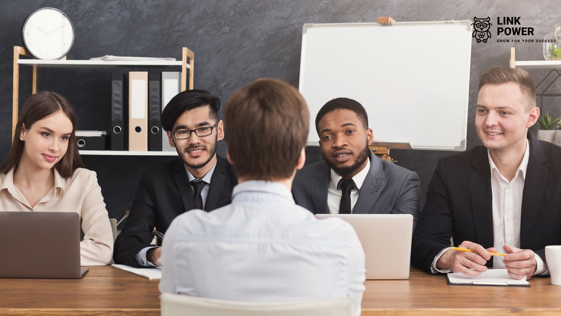 Định vị giá trị nhân viên EVP