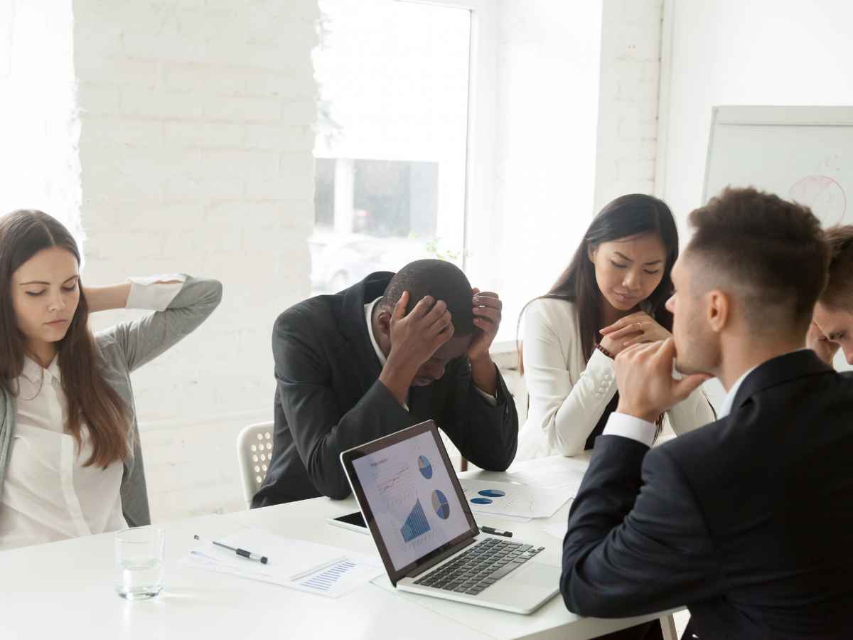 Xử lý khủng hoảng lao động